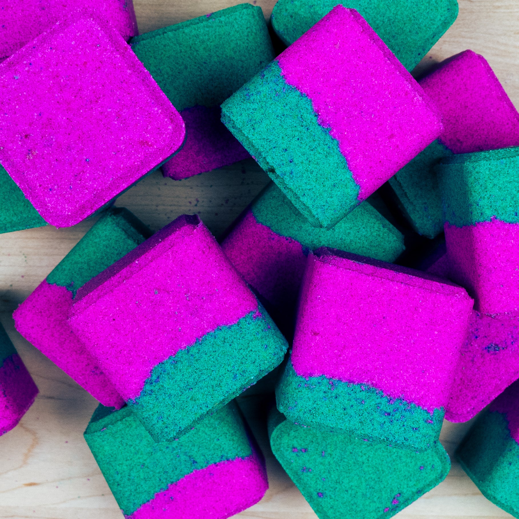 Fruit Loops Jojoba and Shea Bath Bomb Product Image 1
