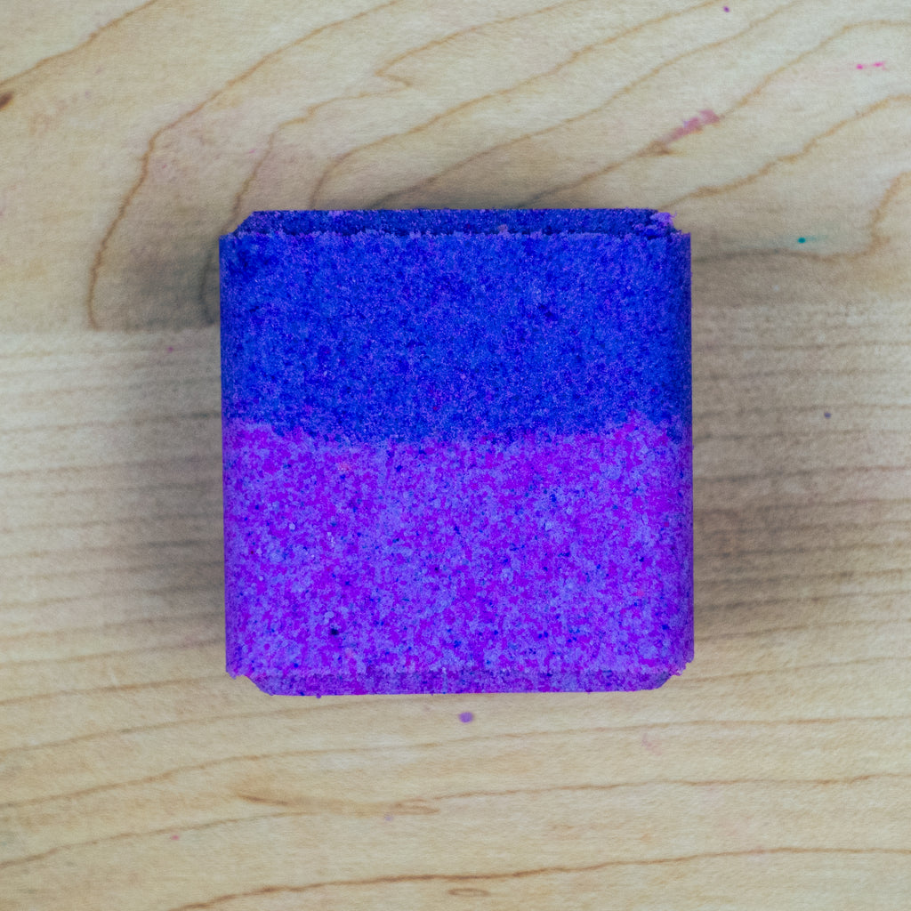 Lavender Lullabye Jojoba and Shea Bath Bomb Product Image 1