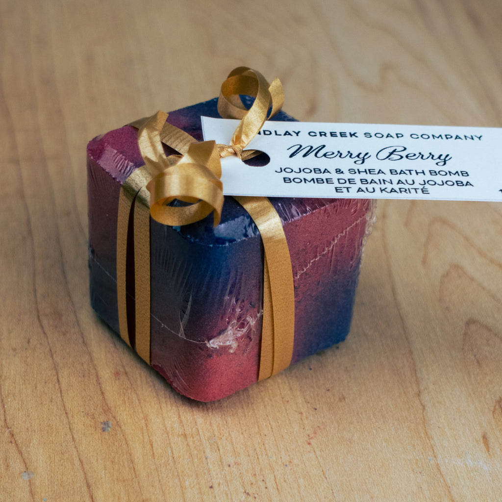 Merry Berry Jojoba and Shea Bath Bomb Product Image 2