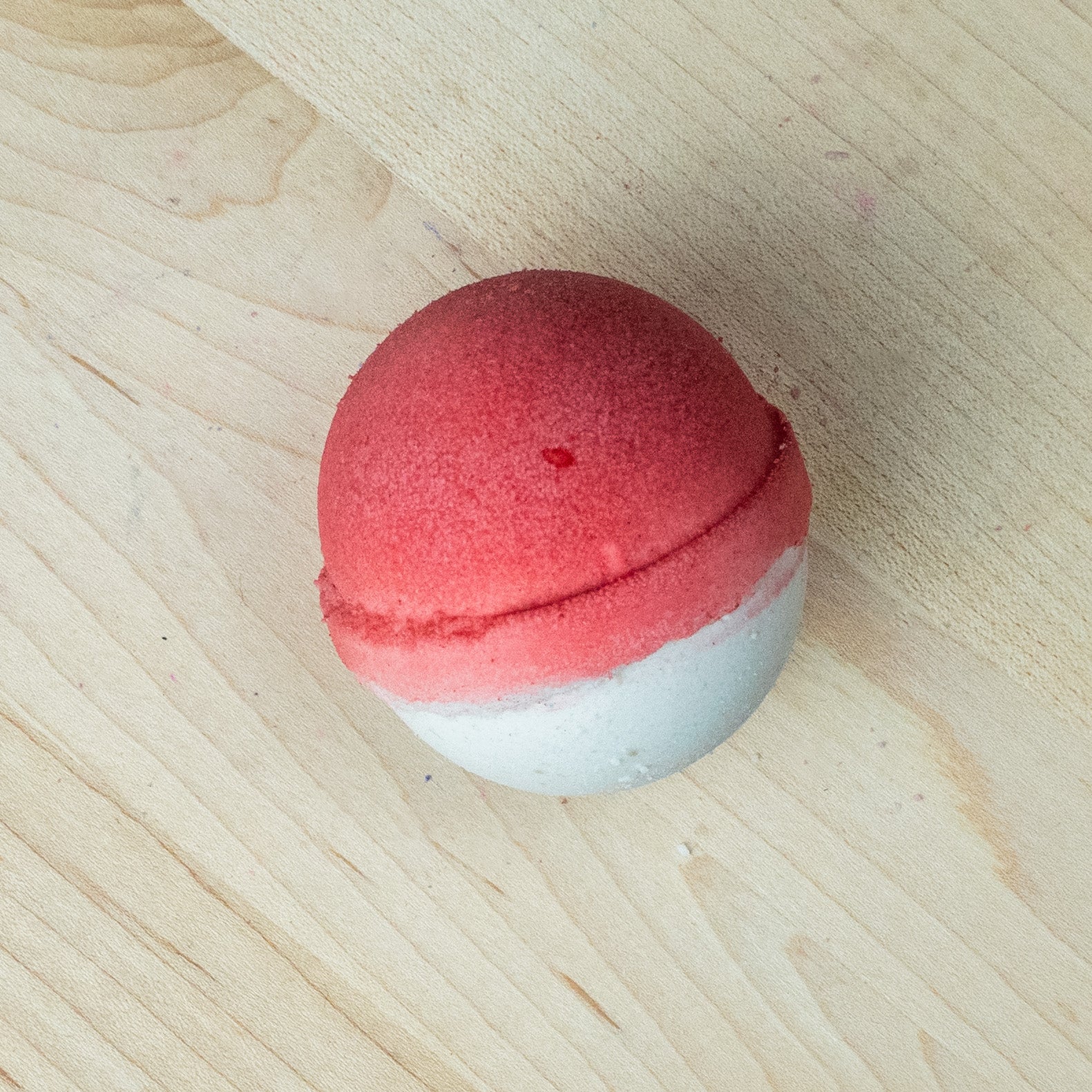 Peppermint Candy Jojoba & Shea Bath Bomb